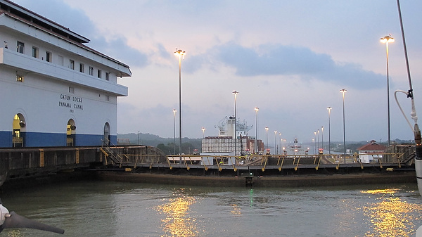 Canal%20Transit%20037.jpg
